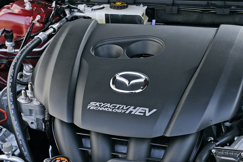 Mazda Axela Skyactiv Technology HEV