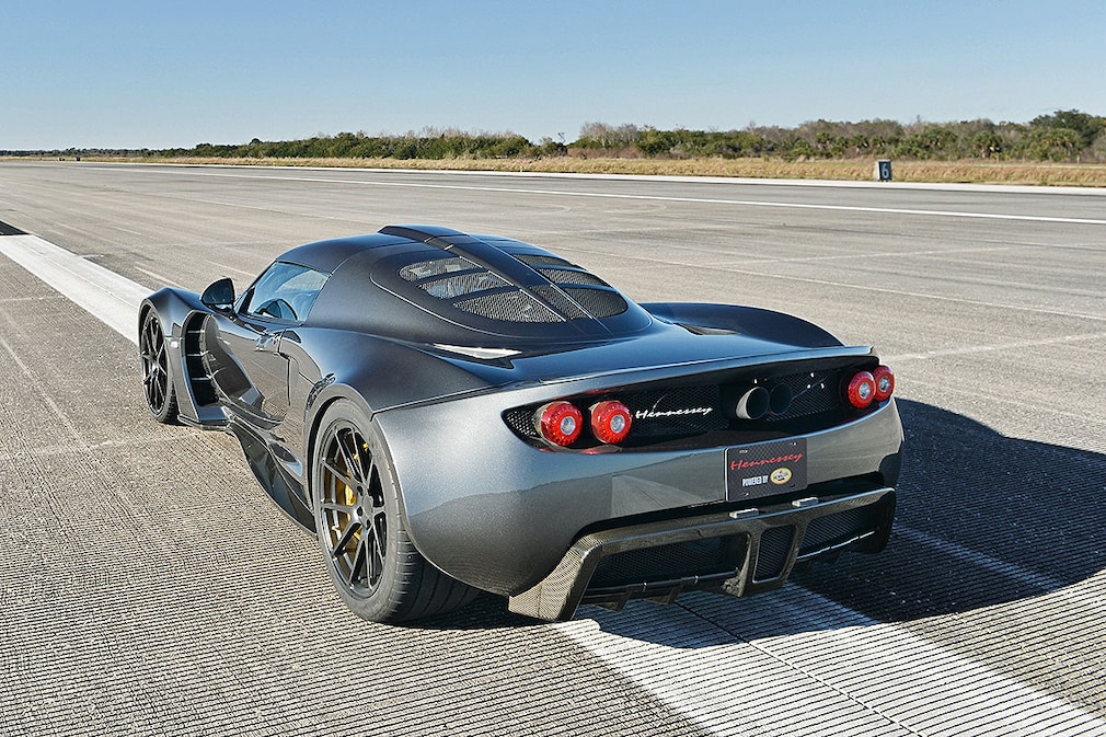 Hennessey Venom GT silber Heckansicht Hennessey Venom GT silber Heckansicht