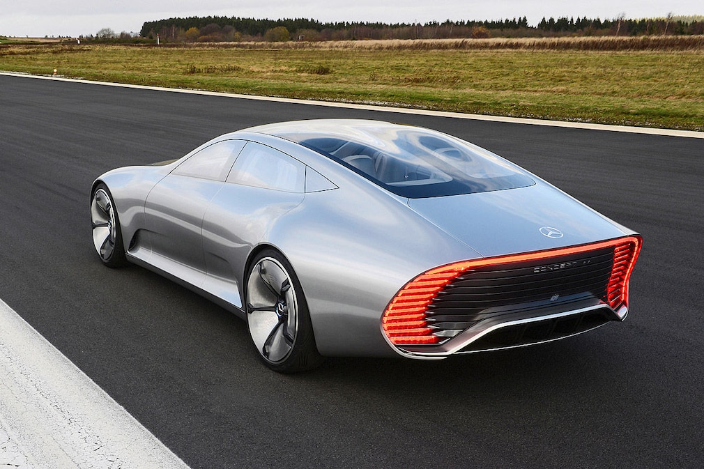 Mercedes-Benz Concept IAA