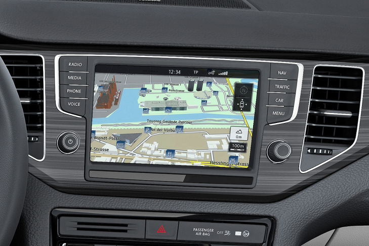 VW Golf Sportsvan Touchscreen