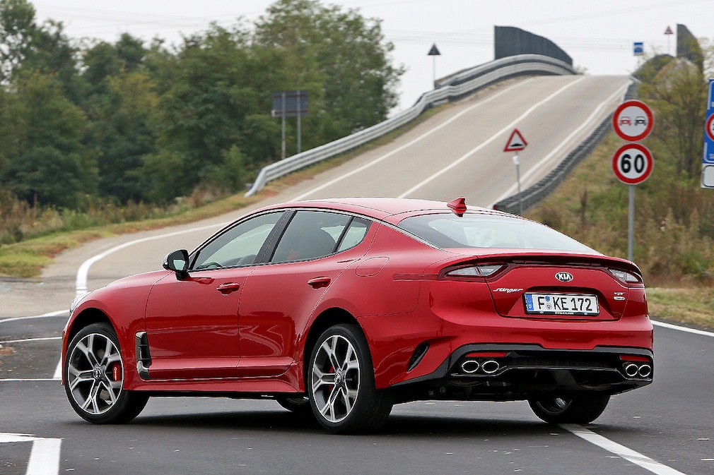 Kia Stinger 3.3 T-GDI AWD