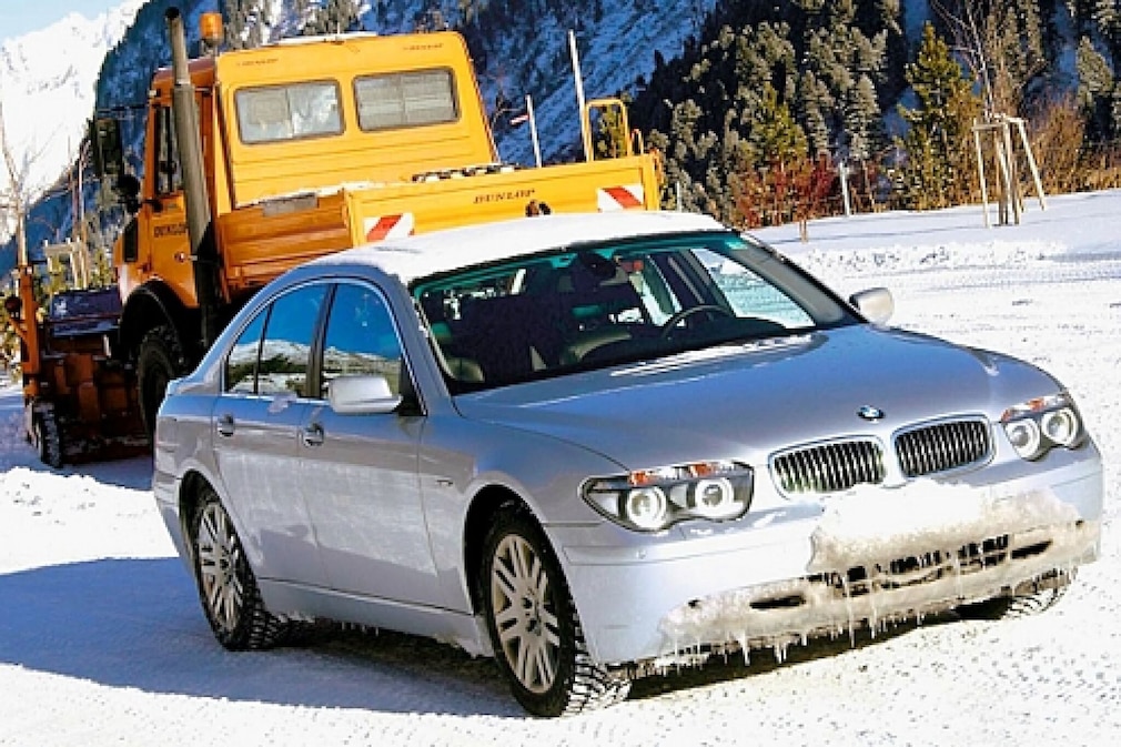 BMW 745i