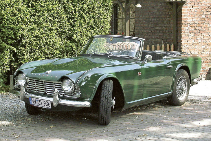 Triumph TR4