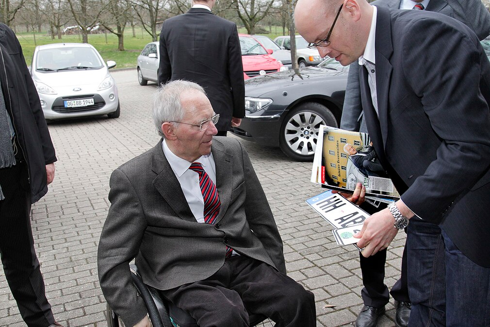 Wolfgang Schäuble (li.) Claudius Maintz (re.)