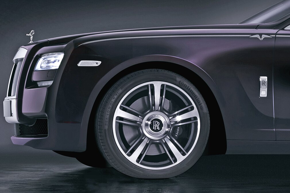 Rolls-Royce Ghost  V-Specification