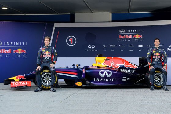 Erste Runde an Mercedes