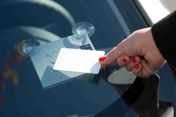 CiteeCar wird mit Mitgliedskarte geöffnet