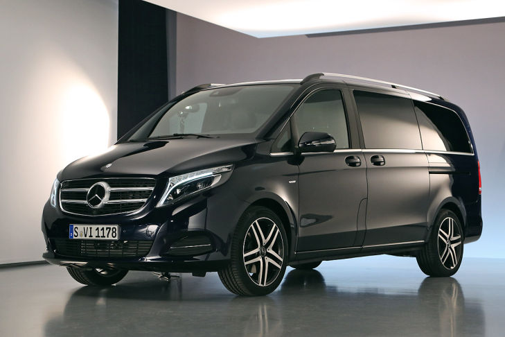 Die erste Sitzprobe in der neuen Mercedes V-Klasse