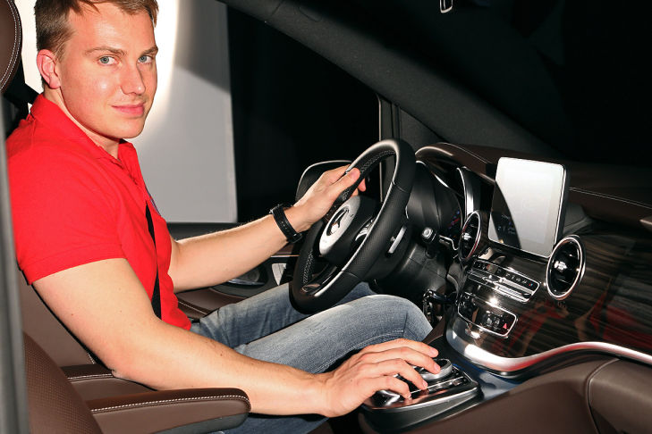 Die erste Sitzprobe in der neuen Mercedes V-Klasse
