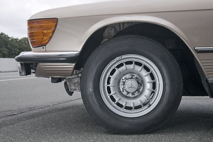 Mercedes 350 SL R 107