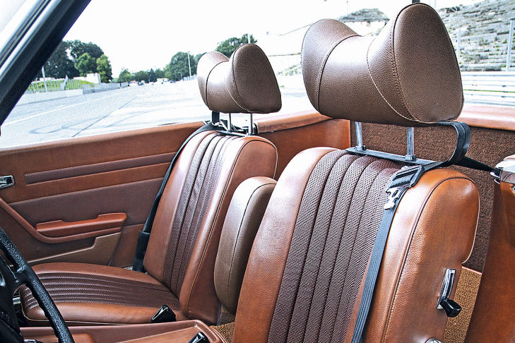 Mercedes 350 SL (R 107)