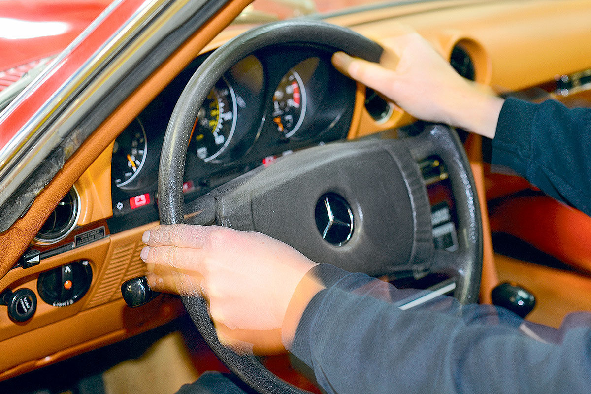 Mercedes SL R 107