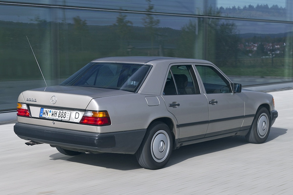 Mercedes 260 E Automatic W 124 (1984)