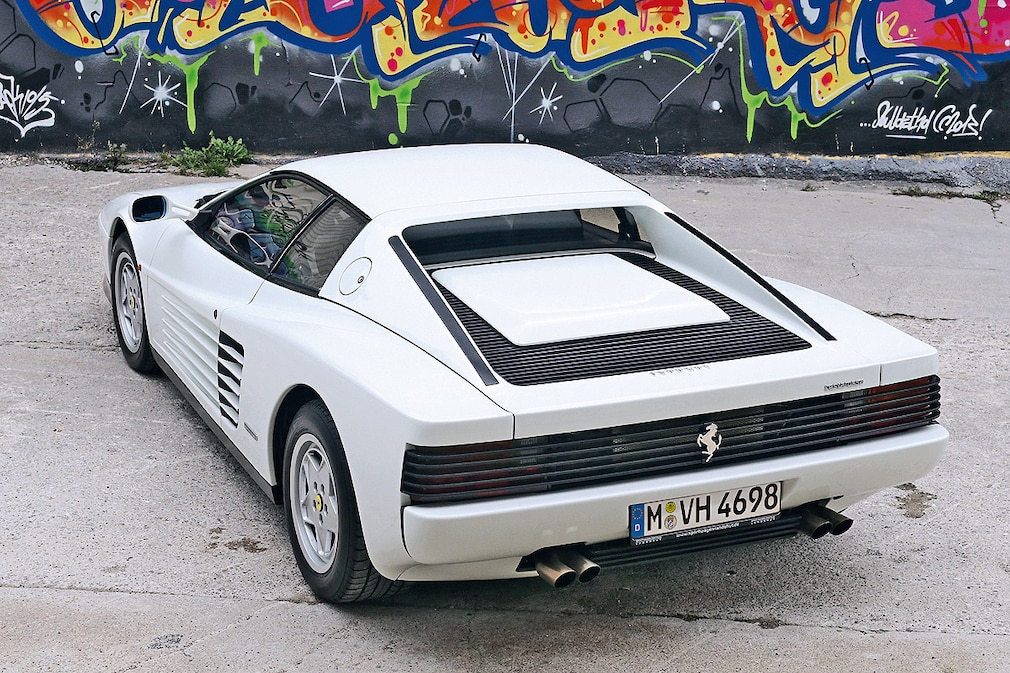 Ferrari Testarossa (1984)