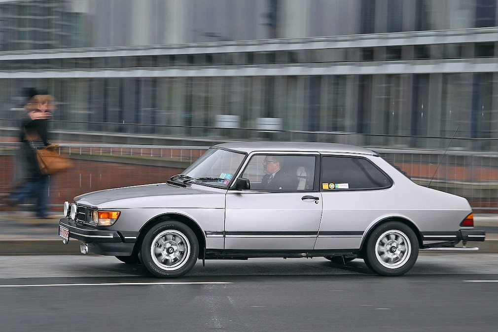 Saab 90