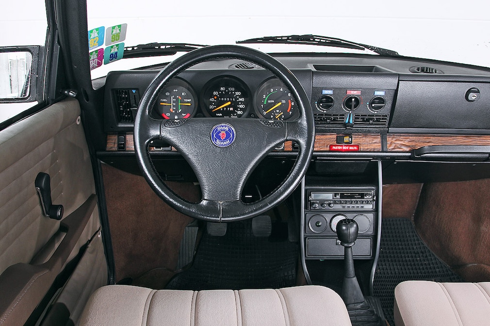 Saab 90
