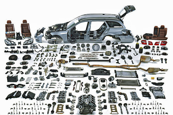 Mercedes E350 CDI, fahrend, Seitenansicht