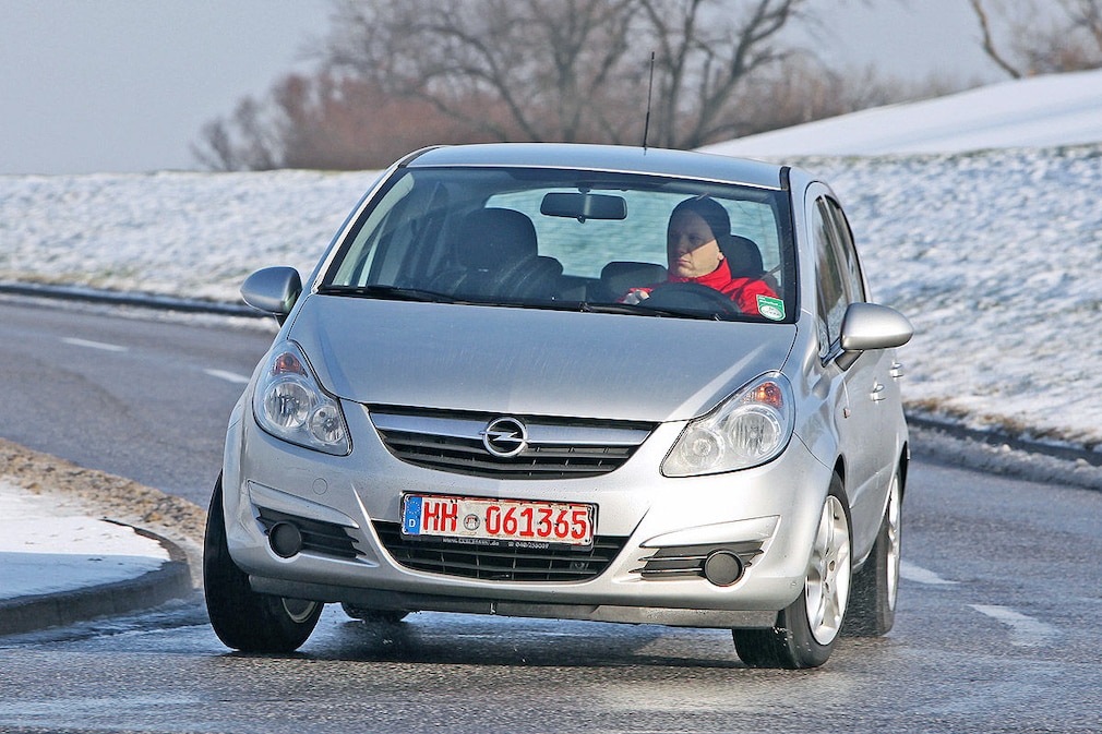 Opel Corsa D: Gebrauchtwagen-Test - AUTO BILD