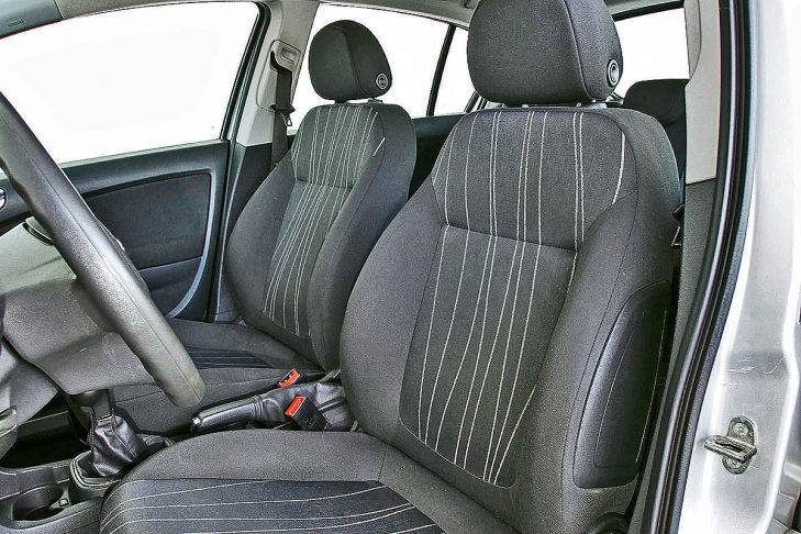 Opel Corsa D, Gebrauchtwagen, Sitze
