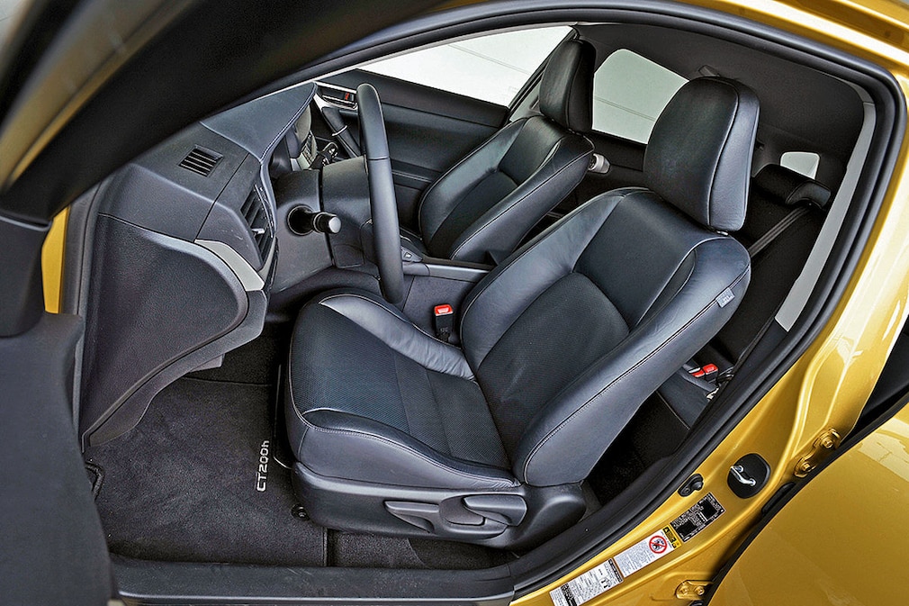 Lexus CT 200h: Innenraum, Sitze