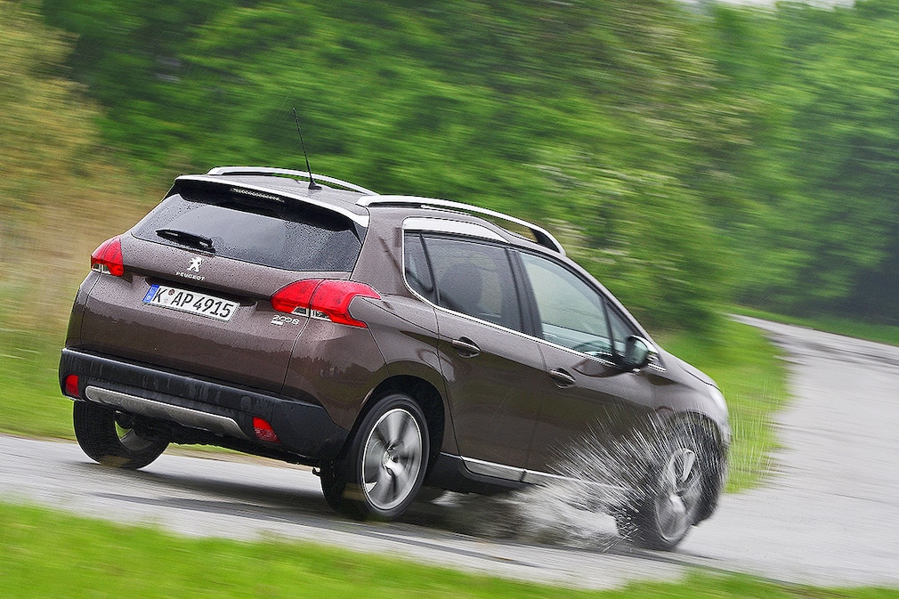 Peugeot 2008 e-HDi 115