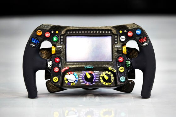 Mercedes-Lenkrad 2014