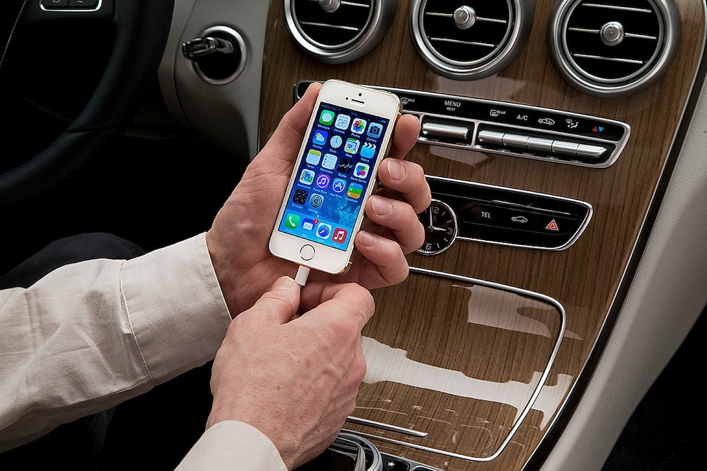 Mercedes Apple CarPlay !!!Sperrfrist!!!