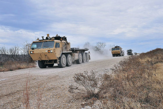 Militärischer Test: Führerlose Lkw