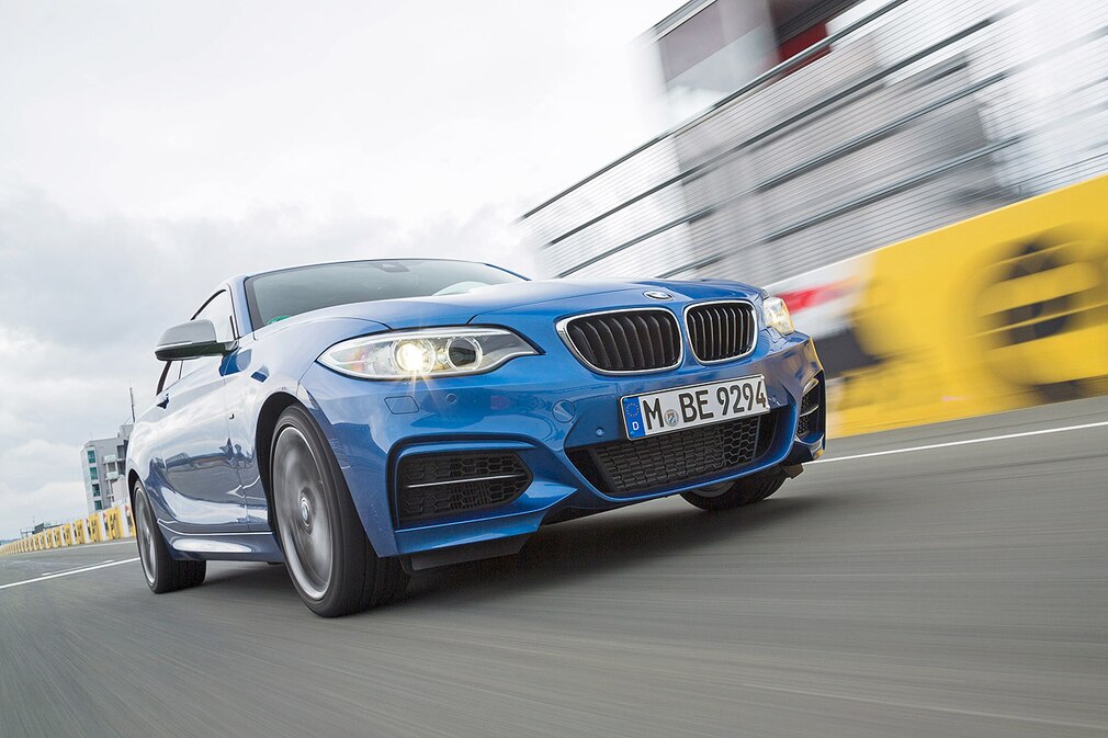 BMW M235i