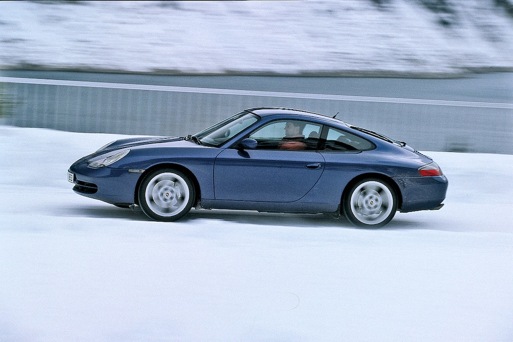 Porsche 911 Carrera 4