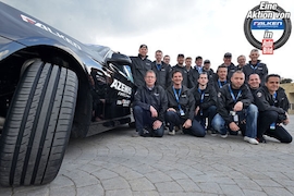 Partneraktion: Mit Falken auf die Rennstrecke