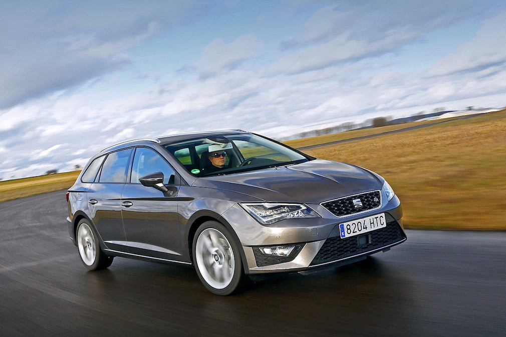 Seat Leon grau Frontansicht