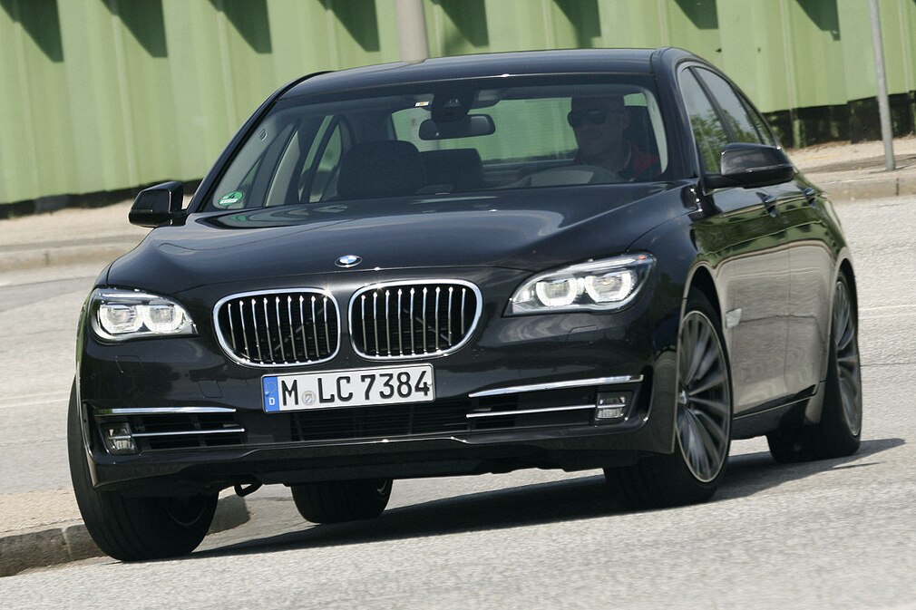 BMW 750 XDrive