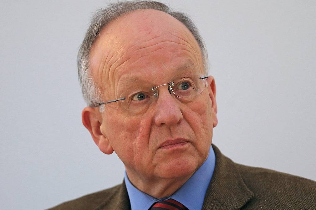 Dr. Hermann Onko Aeikens, Umweltminister in Sachsen-Anhalt