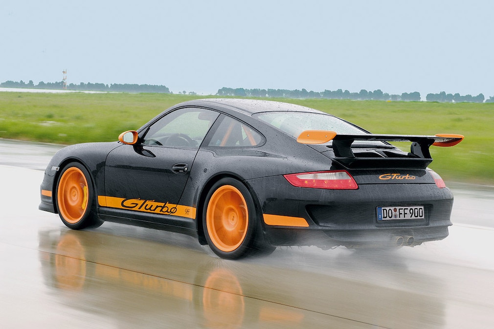 9ff G-Turbo 1000 (997) schwarz Heckansicht