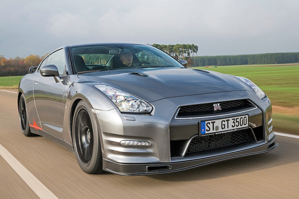 Brömmler GT-R silber Frontansicht