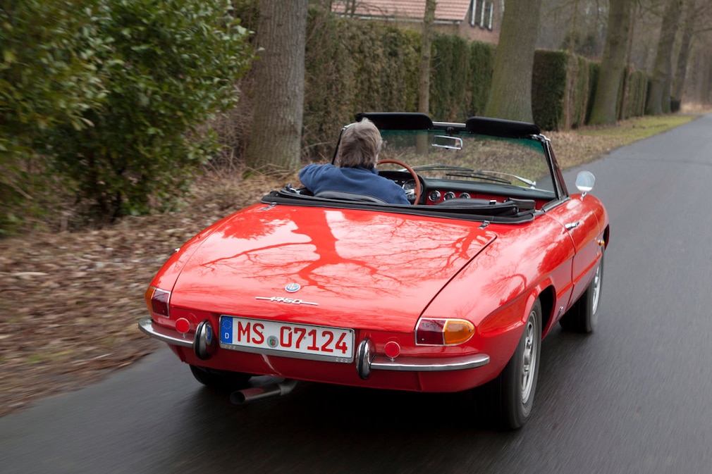Alfa Romeo 1750 Spider hinten