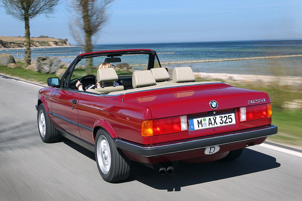 BMW E30 325i Cabrio fahrend