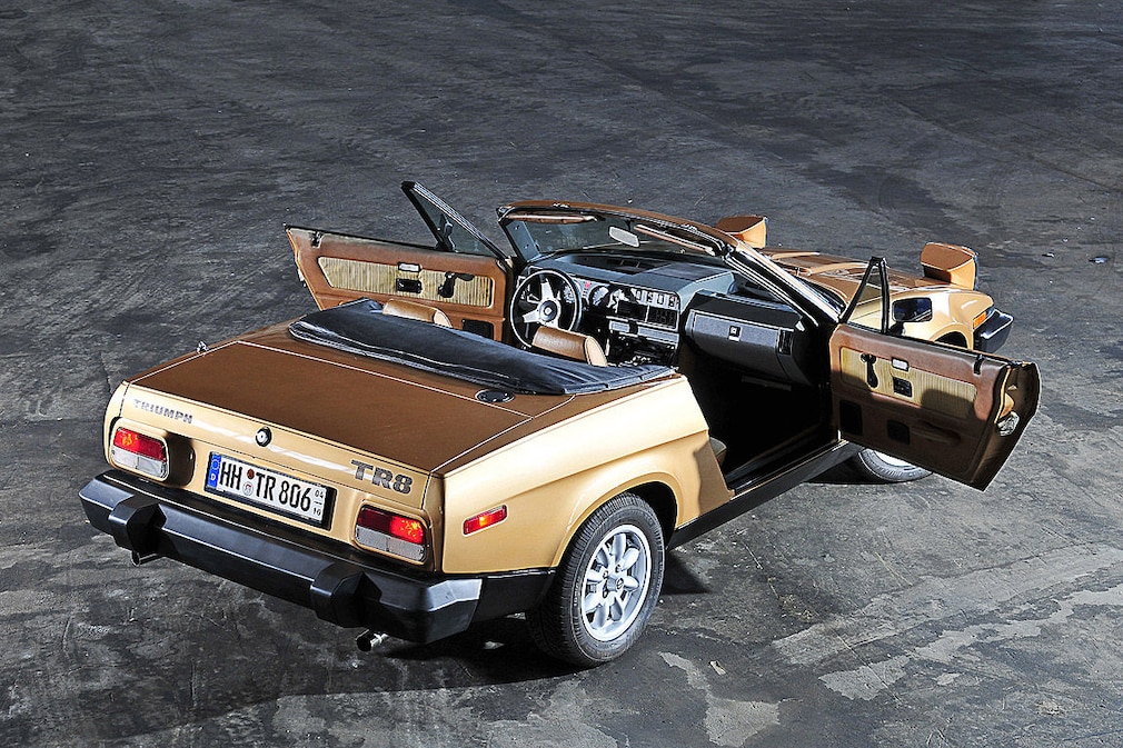 Triumpf TR8 Türen offen