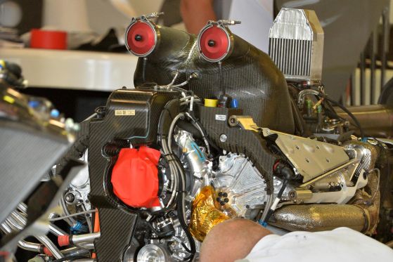 Mercedes-Motor