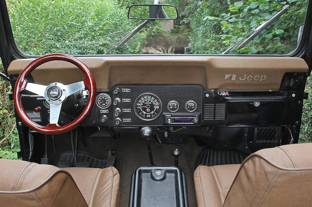 Jeep CJ-7