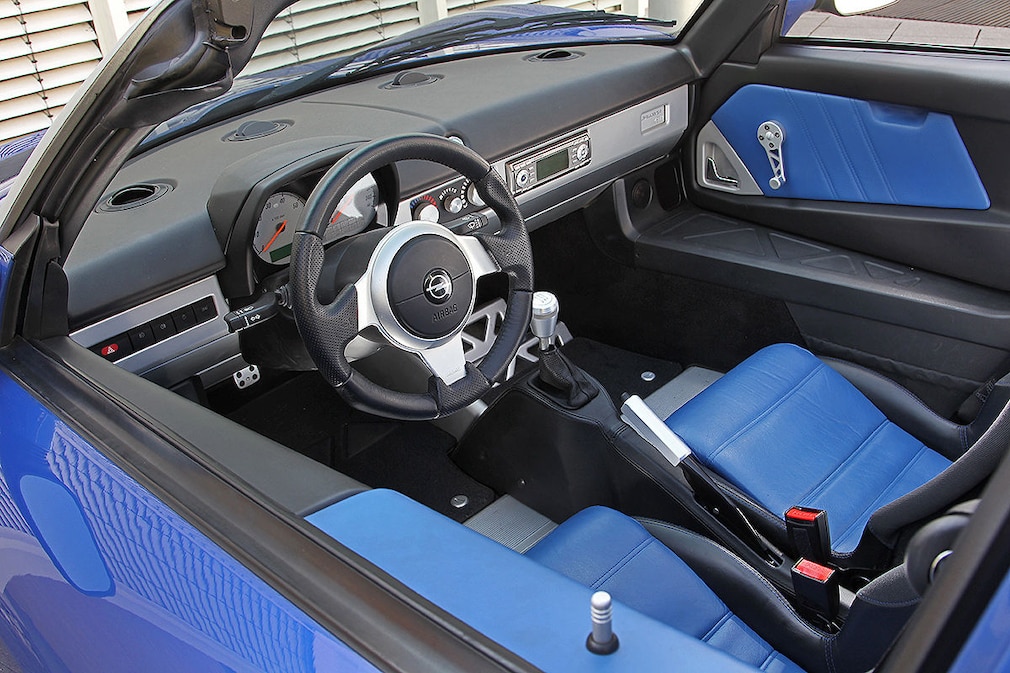 Opel Speedster Turbo