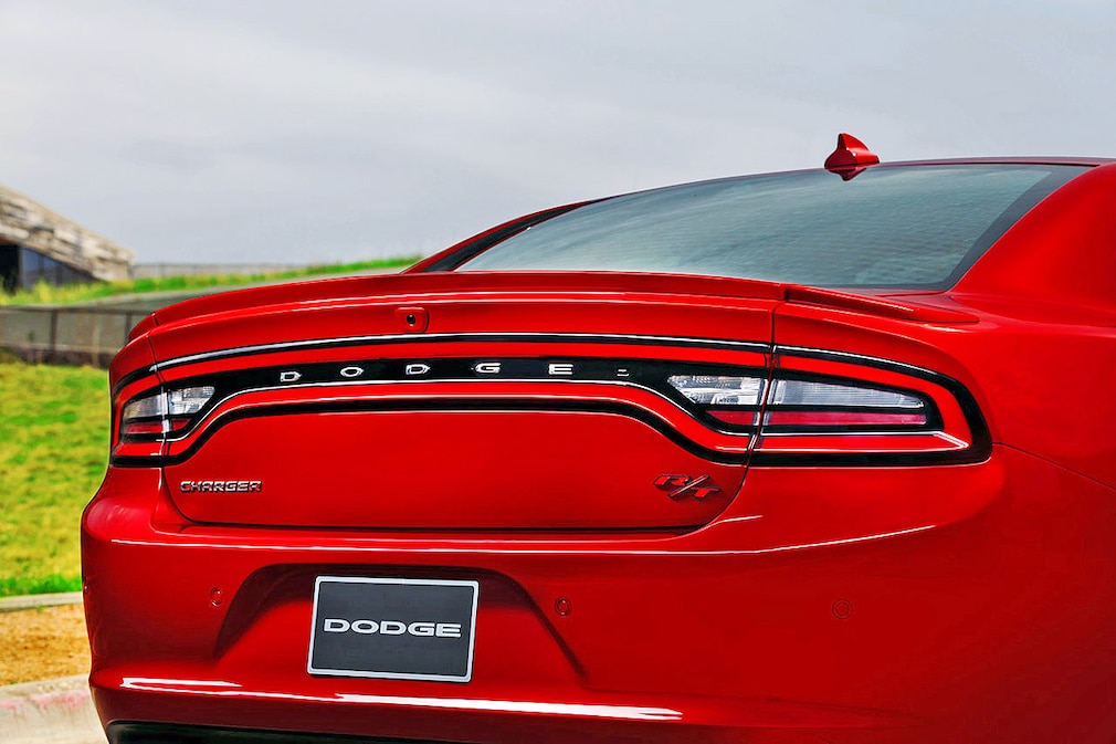 Dodge Charger   2015