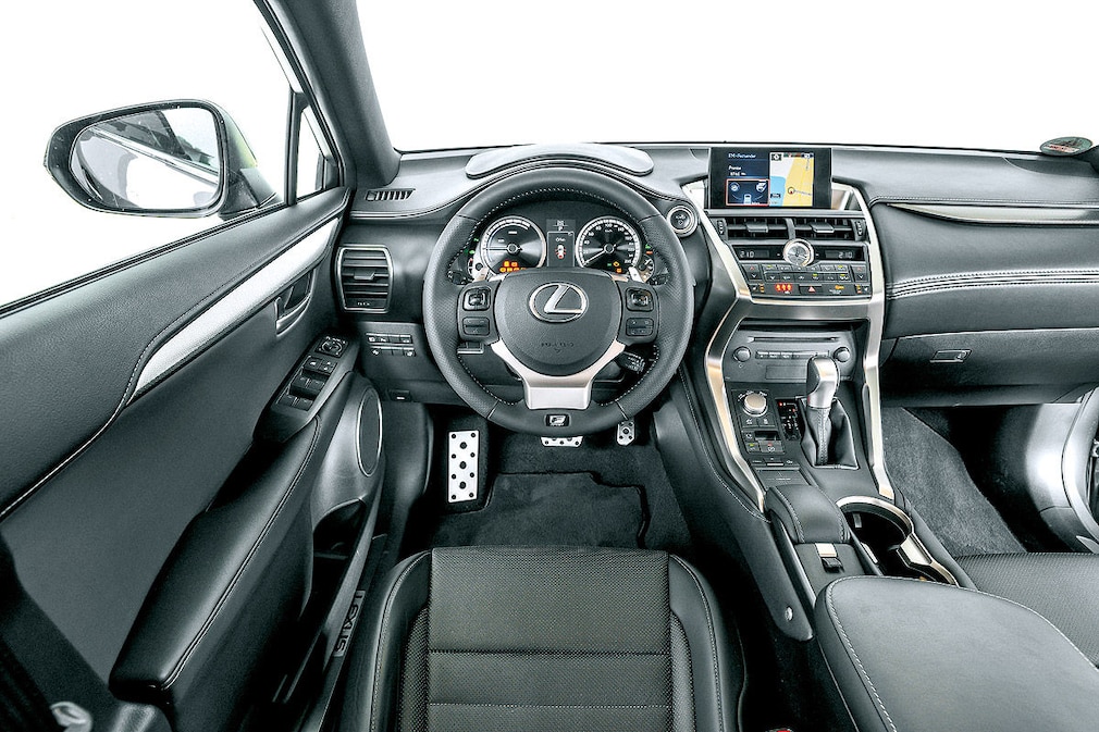 Lexus NX
