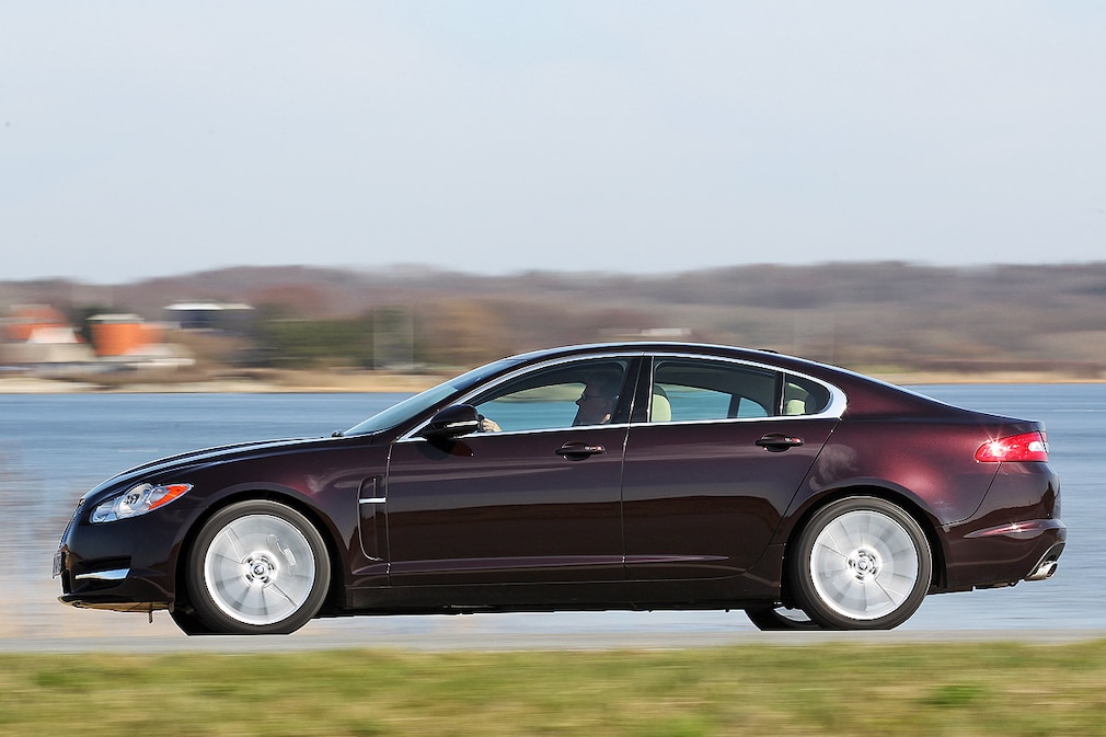 Jaguar XF 3.0 V6 Luxury