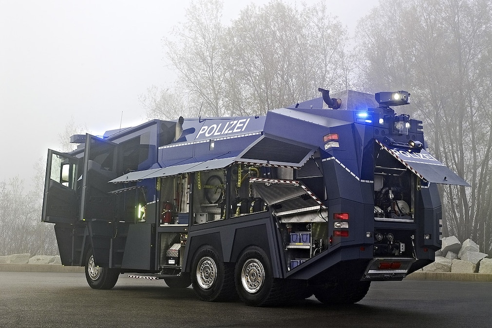 Rosenbauer WAWE 10000