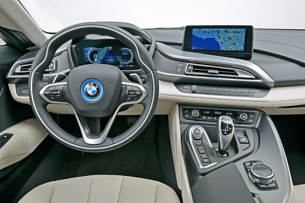 BMW i8