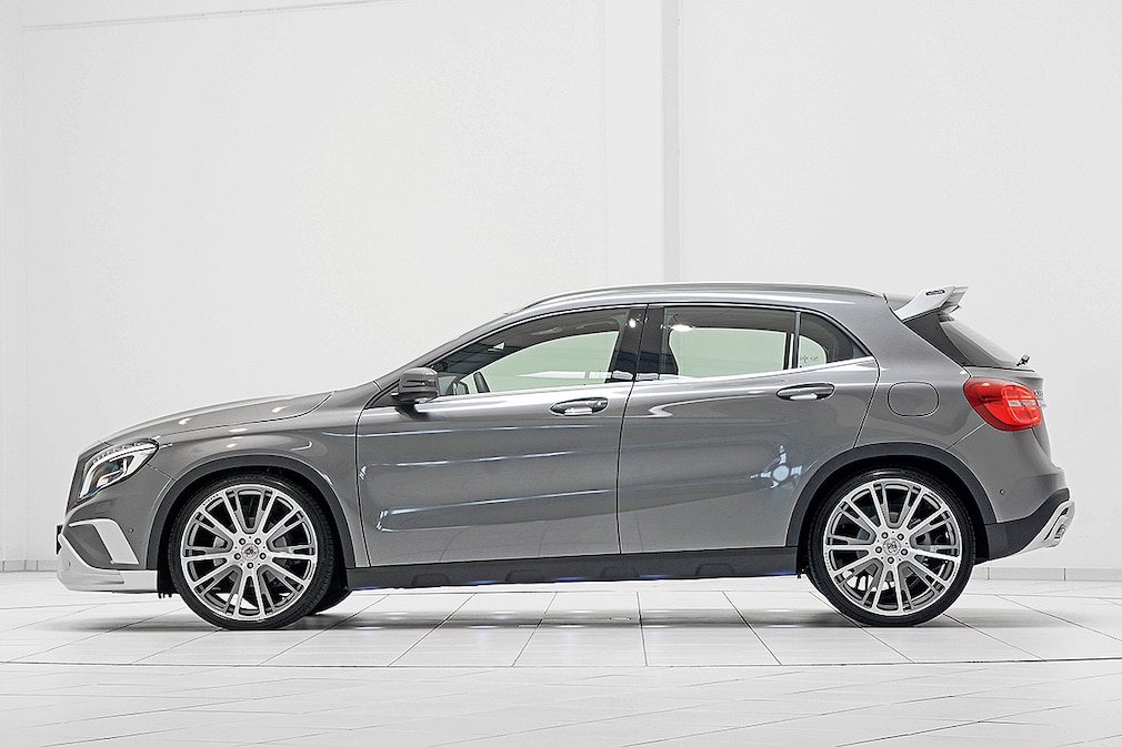 Brabus Mercedes GLA - 21 Zoll Schmiederädern und Tieferlegung