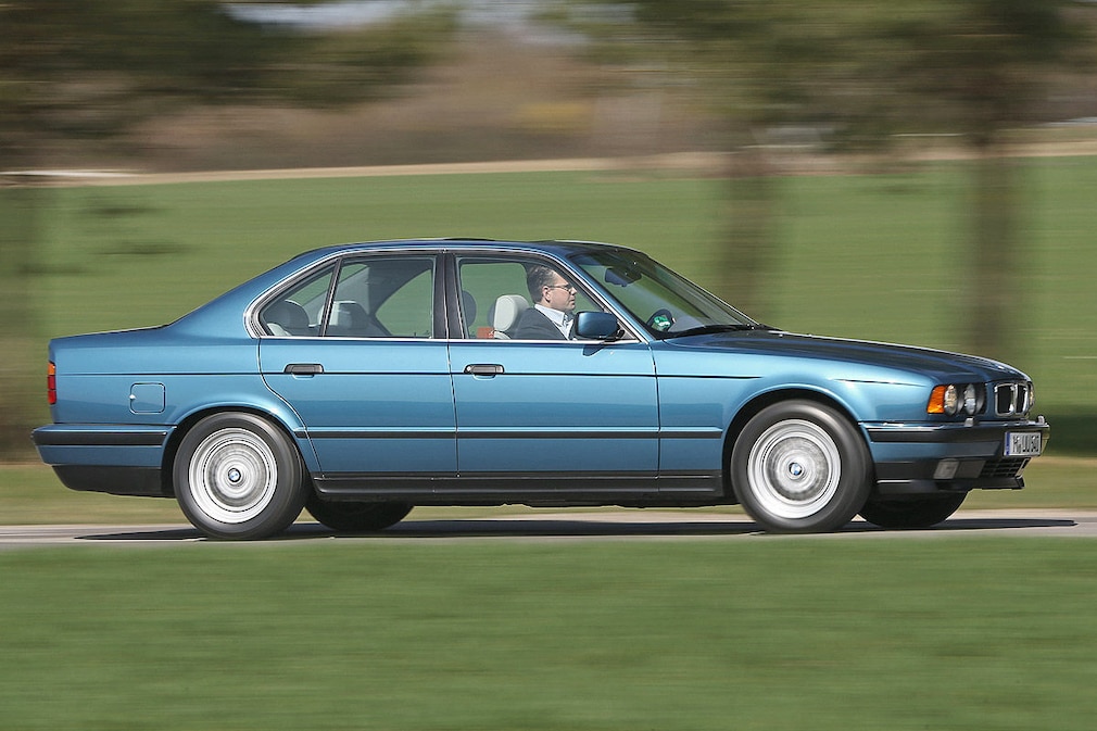 BMW 540i (E34)