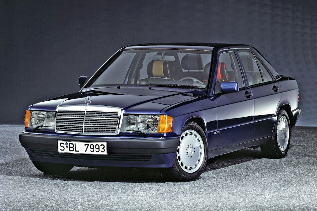 Mercedes 190 E Avantgarde Azzurro